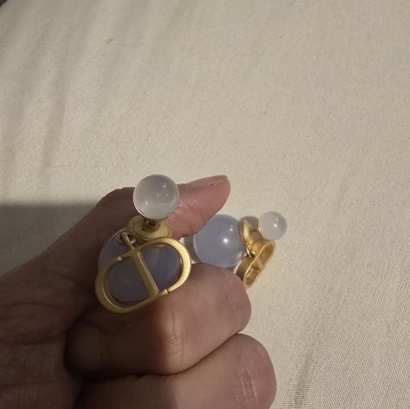 Fashion Earings - Picture 4 of 4